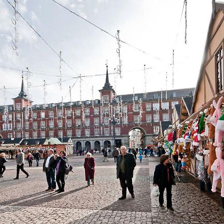 Atico En El Centro De Madrid - Calle Jardines Buitenkant foto