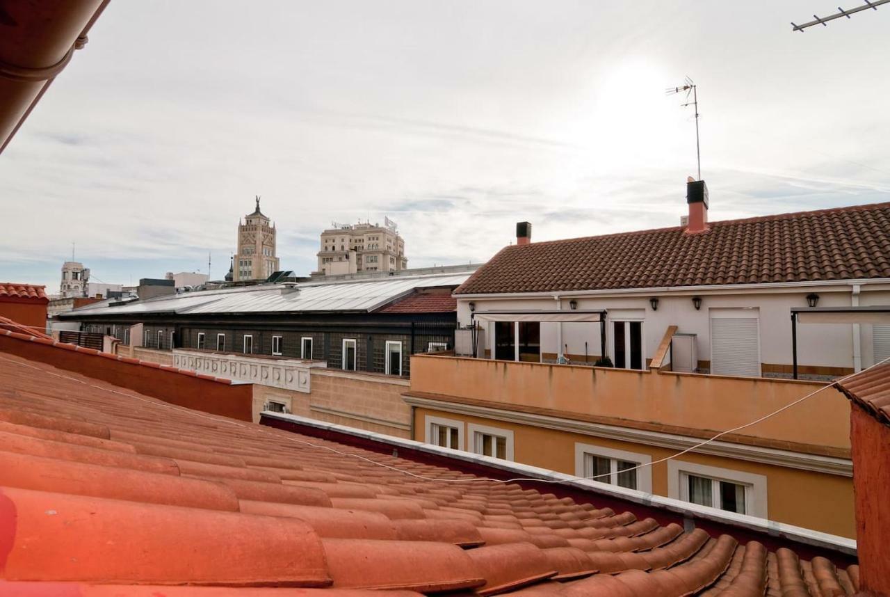 Atico En El Centro De Madrid - Calle Jardines Buitenkant foto